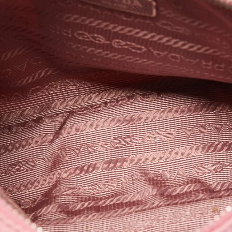 Pre Owned Prada Pink Nylon and Leather Re-Edition 2005 Shoulder Bag
