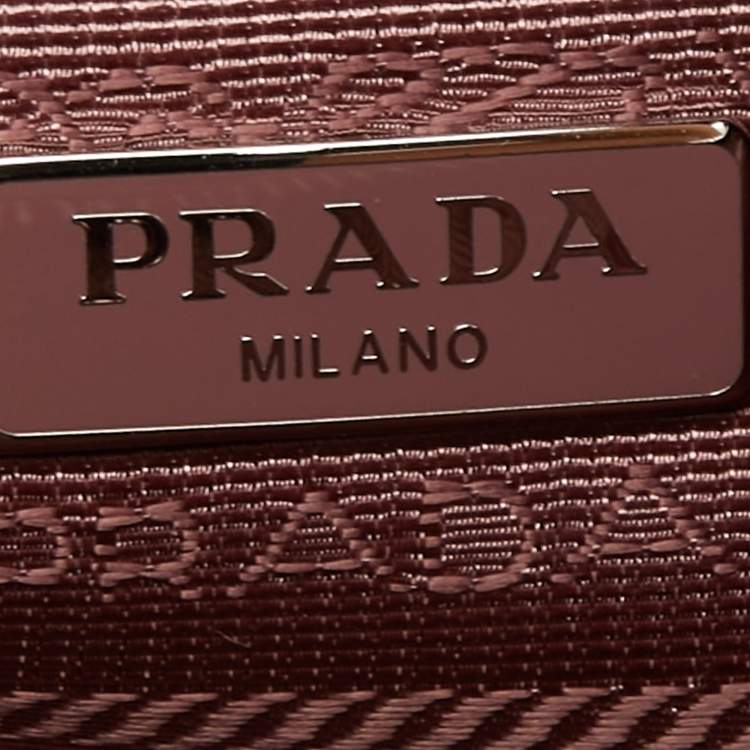 Pre Owned Prada Pink Nylon and Leather Re-Edition 2005 Shoulder Bag