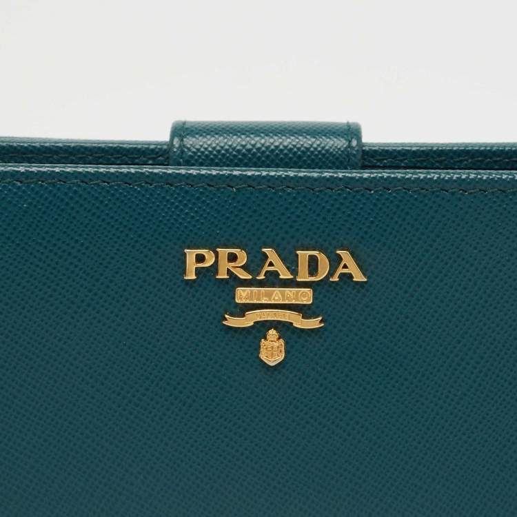 مملوكة مسبقًا Prada Teal Green Saffiano Metal Leather Flap French Wallet
