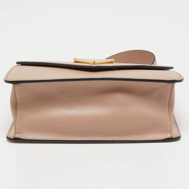 Pre Owned Prada Pink Leather Flip Lock Chain Shoulder Bag