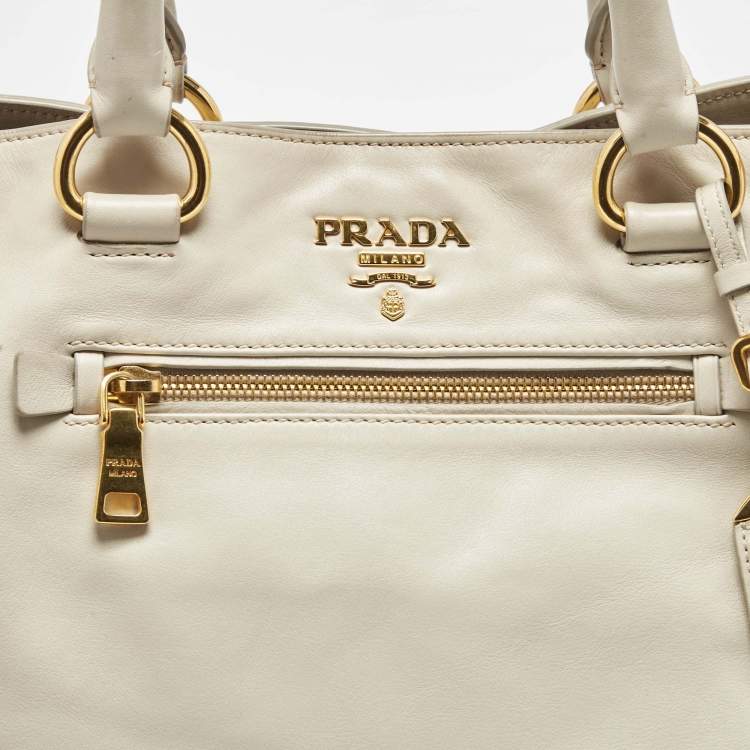 Pre Owned Prada Off White Leather Front Pocket Tote