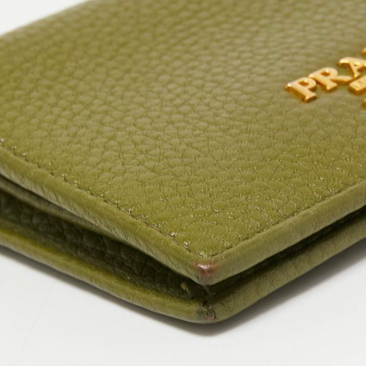 Pre Owned Prada Green Daino Leather Bifold Card Case
