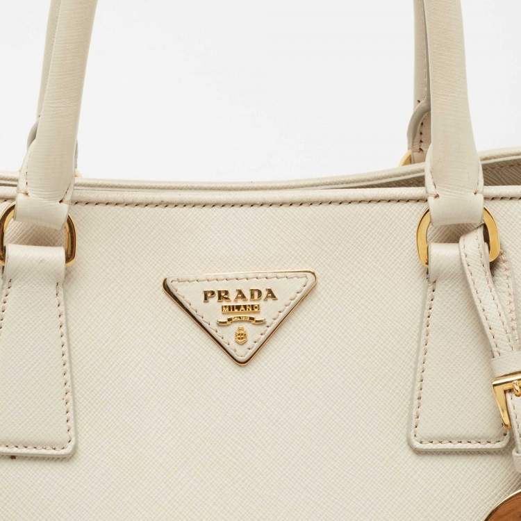 Pre Owned Prada Ivory Saffiano Leather Large Promenade Bag