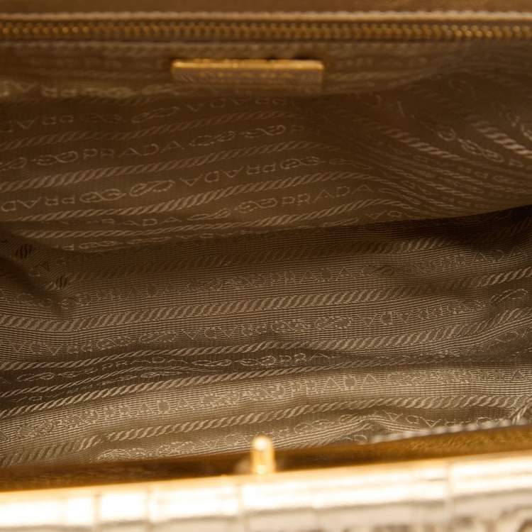 Pre Owned Prada Metallic Gold Leather Gaufre Frame Bag