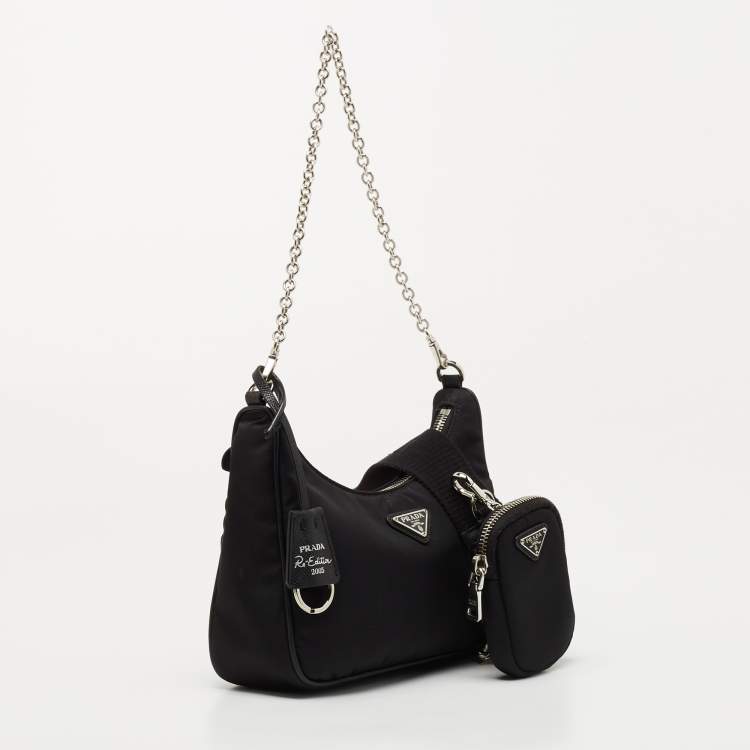 Pre Owned Prada Black Nylon Re-Edition 2005 Shoulder Bag