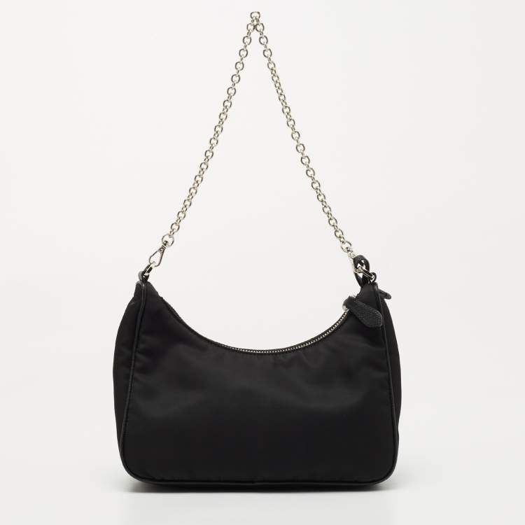 Pre Owned Prada Black Nylon Re-Edition 2005 Shoulder Bag