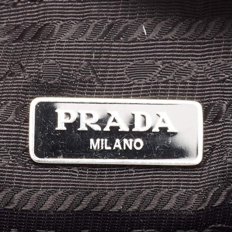 Pre Owned Prada Black Nylon Re-Edition 2005 Shoulder Bag