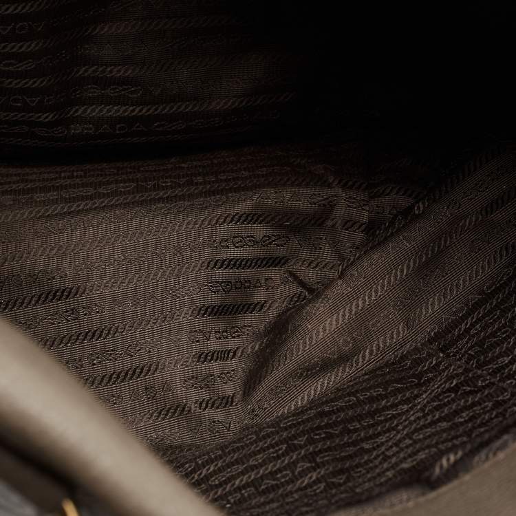 Pre Owned Prada Grey Vitello Daino Leather Shopper Tote