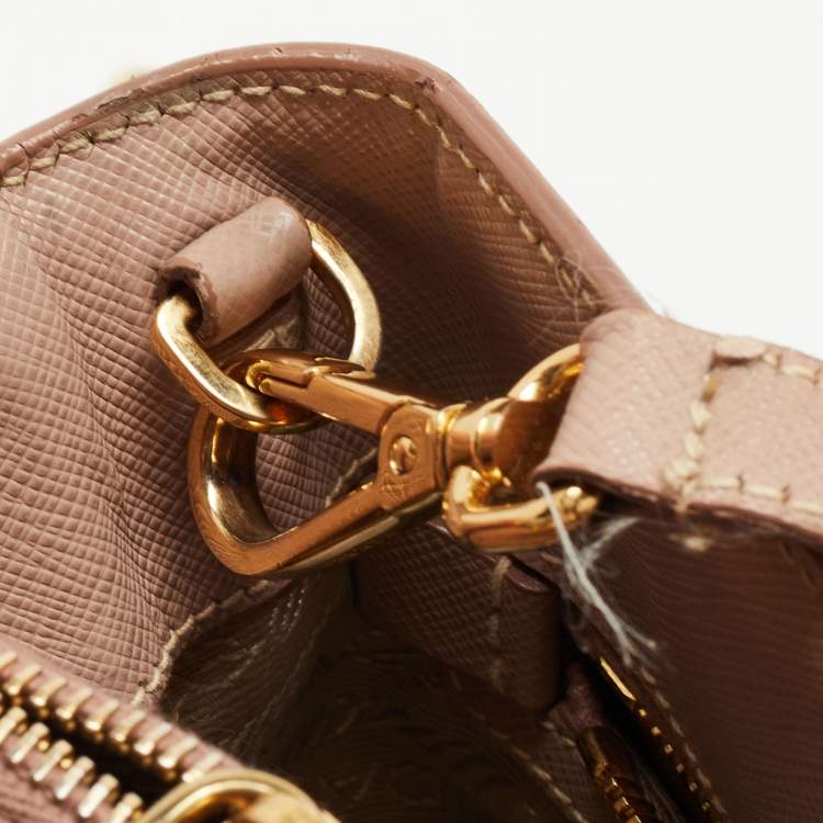 Pre Owned Prada Light Pink Saffiano Lux Leather Small Middle Zip Tote