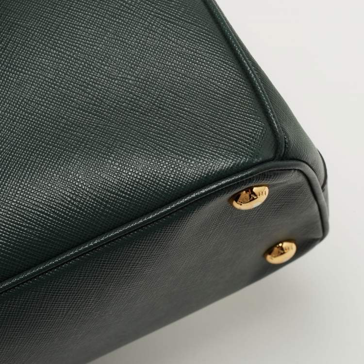 Pre Owned Prada Green Saffiano Lux Leather Small Double Zip Tote