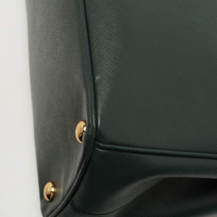 Pre Owned Prada Green Saffiano Lux Leather Small Double Zip Tote