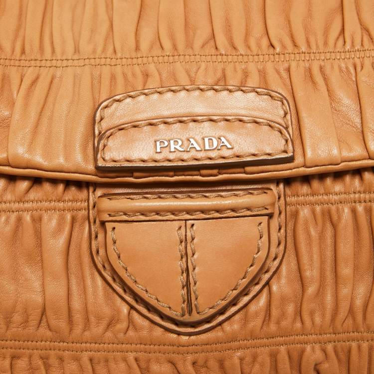Pre Owned Prada Beige Gaufre Leather Flap Chain Shoulder Bag