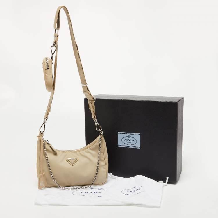 Pre Owned Prada Beige Nylon and Leather Re-Edition 2005 Shoulder Bag