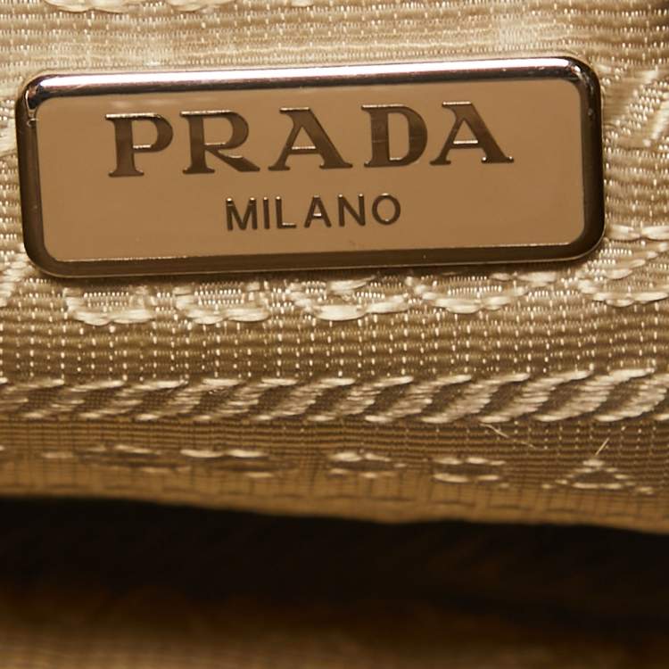 Pre Owned Prada Beige Nylon and Leather Re-Edition 2005 Shoulder Bag