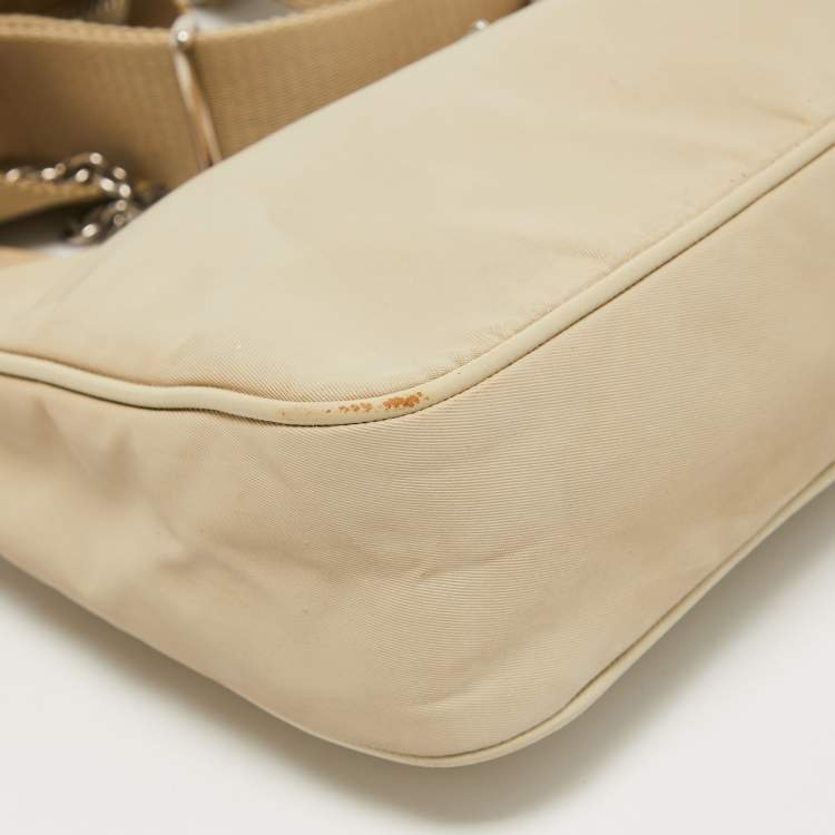 Pre Owned Prada Beige Nylon and Leather Re-Edition 2005 Shoulder Bag