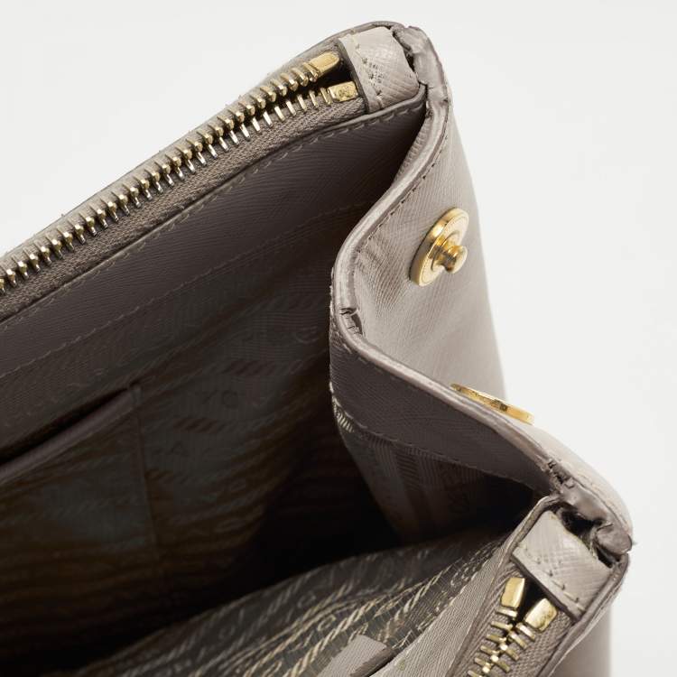 Pre Owned Prada Grey Saffiano Lux Leather Large Double Zip Tote