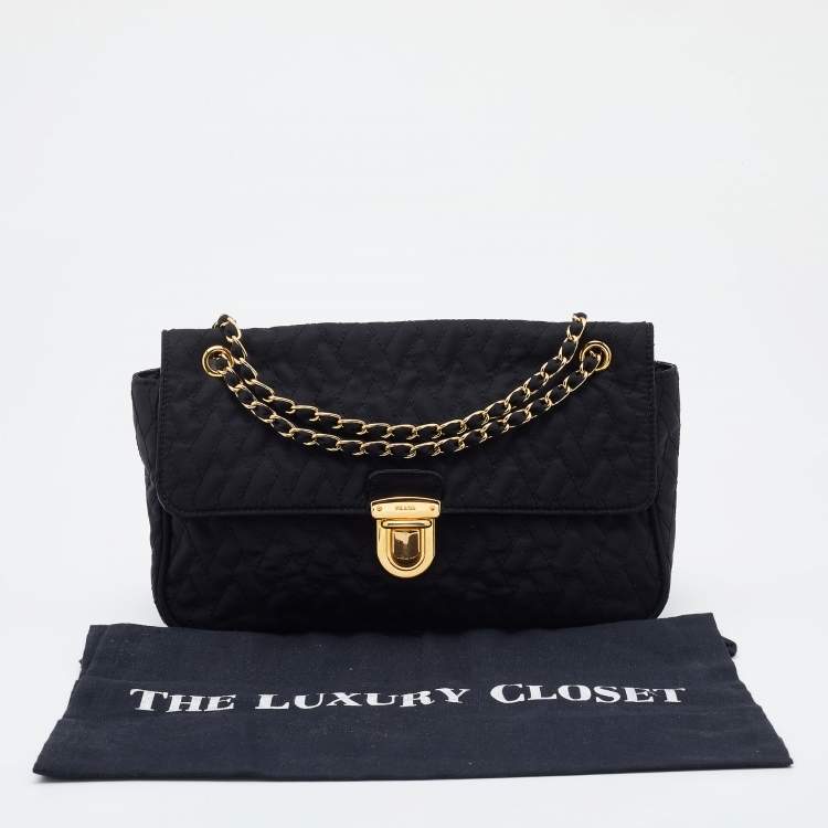 Pre Owned Prada Black Quilted Nylon Pushlock Shoulder Bag