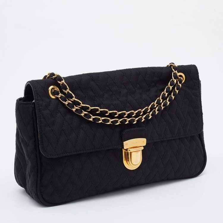 Pre Owned Prada Black Quilted Nylon Pushlock Shoulder Bag