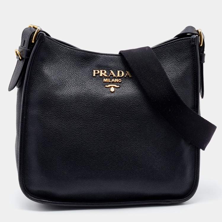 Prada daino leather shoulder bag deals