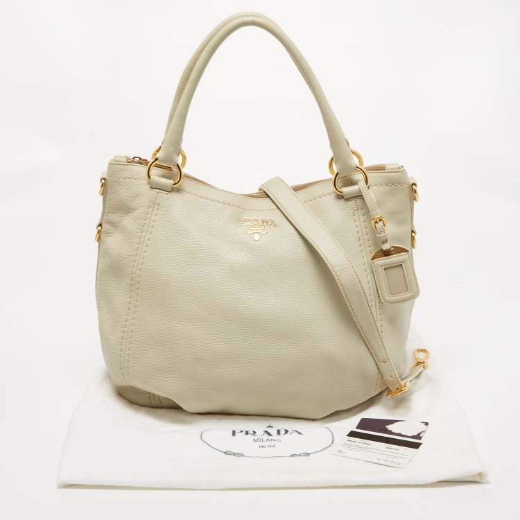 Pre Owned Prada Off White Vitello Daino Leather Zip Hobo