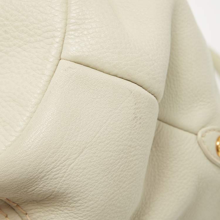 Pre Owned Prada Off White Vitello Daino Leather Zip Hobo