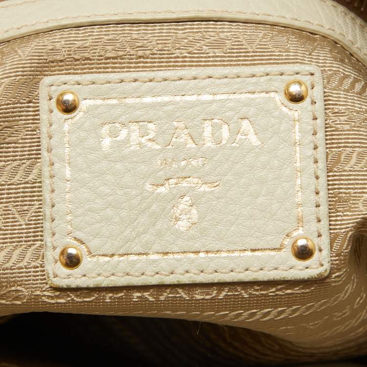 Pre Owned Prada Off White Vitello Daino Leather Zip Hobo