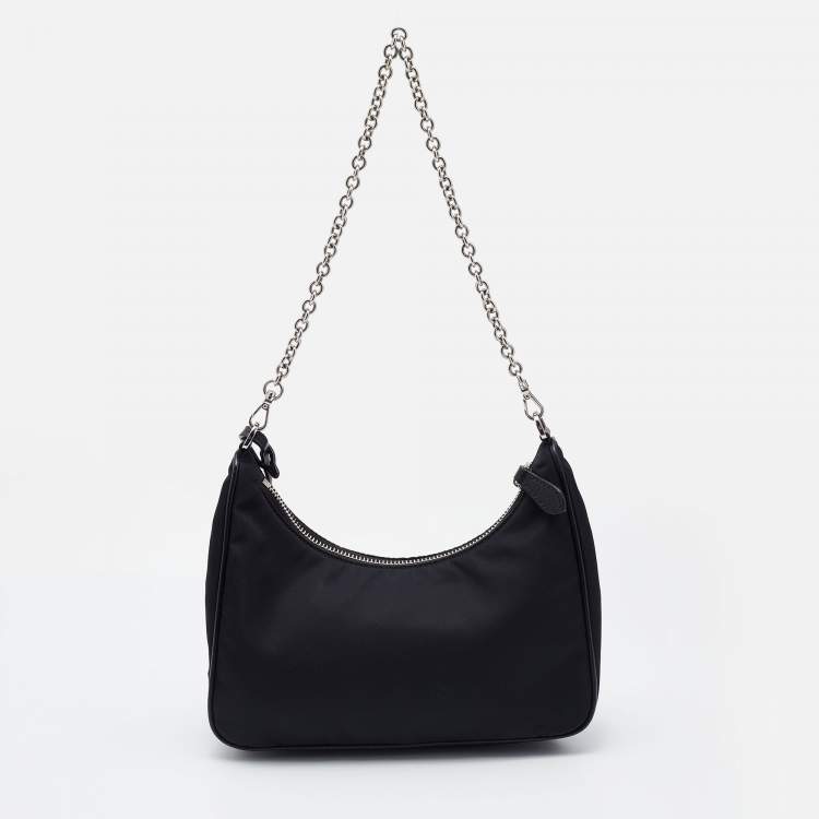 Pre Owned Prada Black Nylon and Leather Re-Edition 2005 Shoulder Bag
