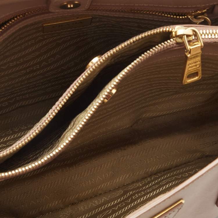 Pre Owned Prada Light Pink Saffiano Lux Leather Small Middle Zip Tote