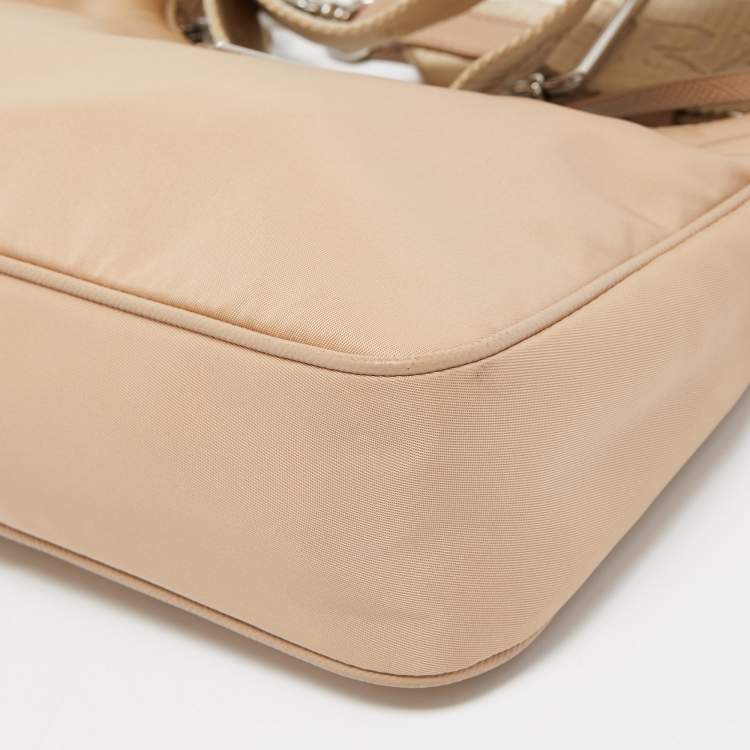 Pre Owned Prada Beige Nylon and Leather Re-Edition 2005 Baguette Bag