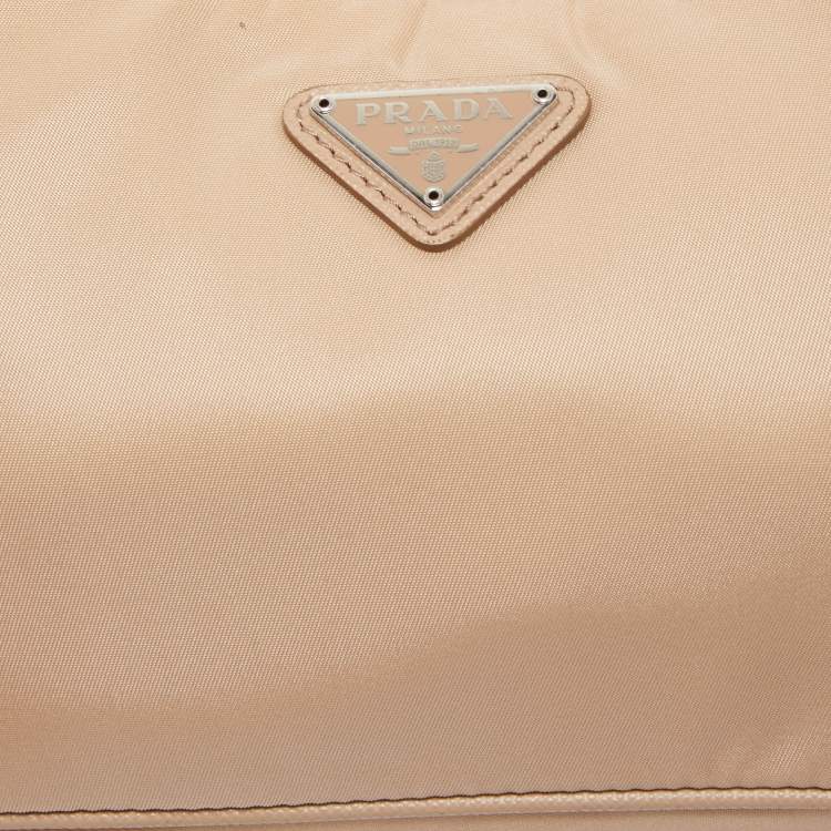 Pre Owned Prada Beige Nylon and Leather Re-Edition 2005 Baguette Bag