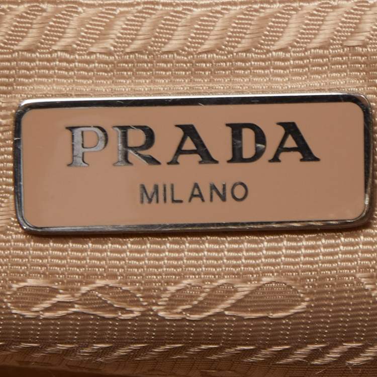 Pre Owned Prada Beige Nylon and Leather Re-Edition 2005 Baguette Bag