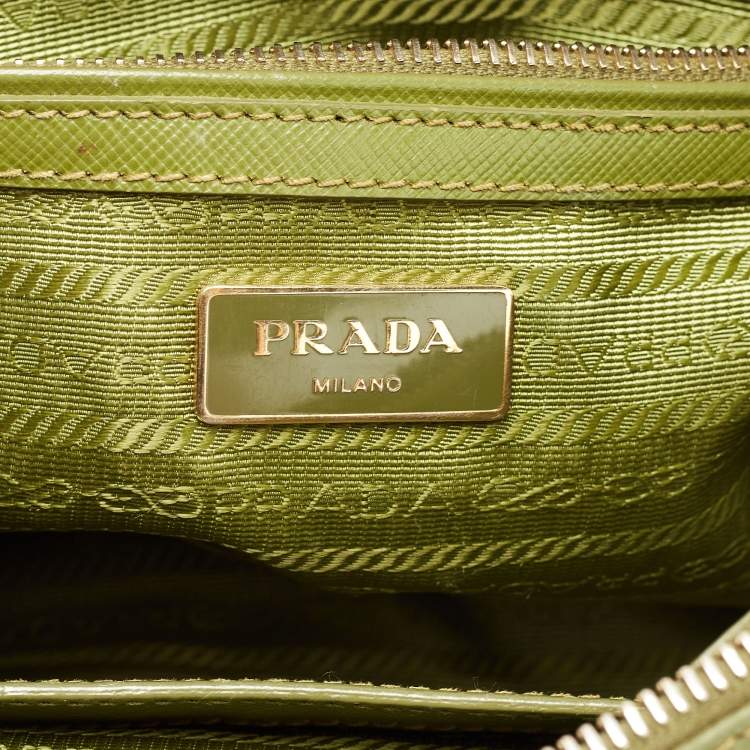 Pre Owned Prada Green Saffiano Lux Leather Small Double Zip Tote
