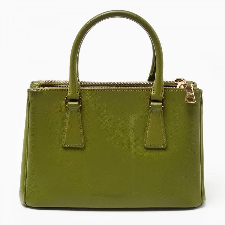 Pre Owned Prada Green Saffiano Lux Leather Small Double Zip Tote