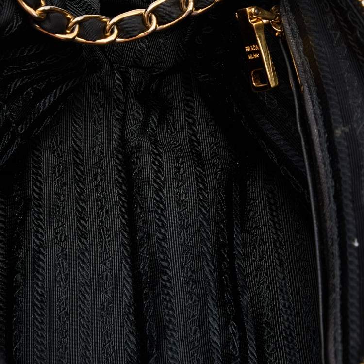 Pre Owned Prada Black Nylon Push Lock Shoulder Bag