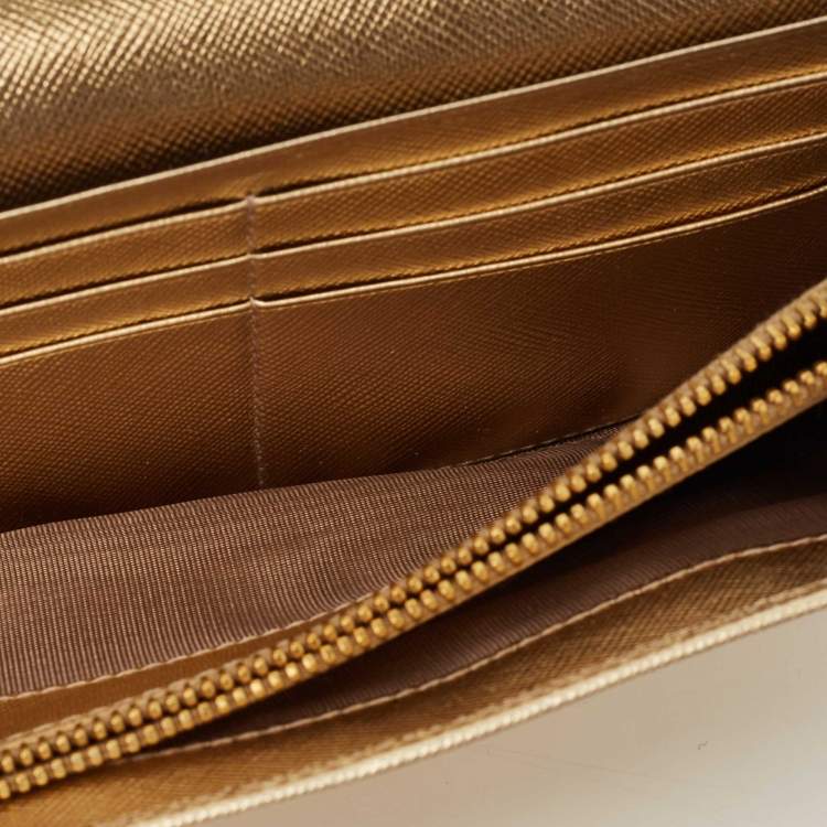Pre Owned Prada Gold Saffiano Leather Pushlock Flap Wallet
