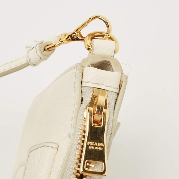 مملوكة مسبقًا Prada White Saffiano Lux Leather Front Pocket Crossbody Bag