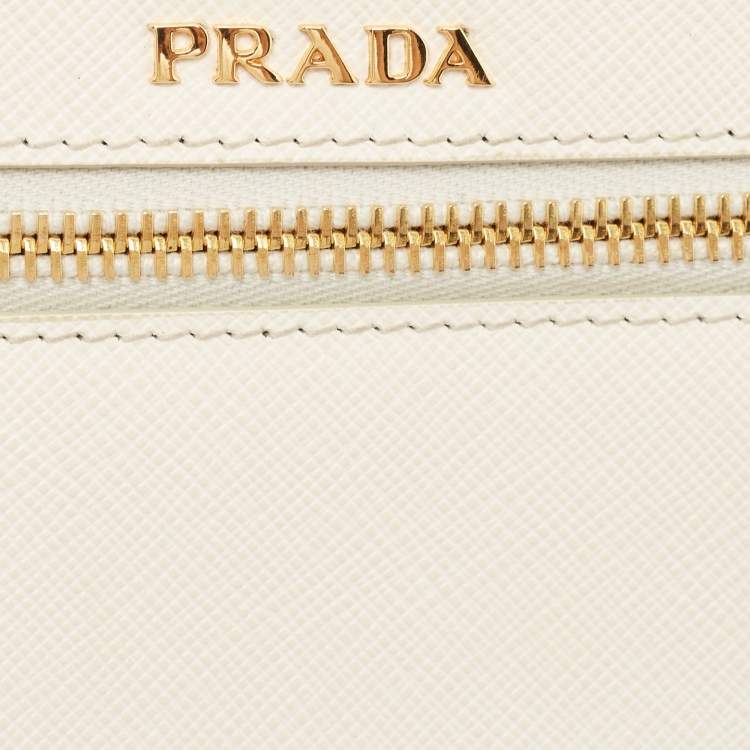 مملوكة مسبقًا Prada White Saffiano Lux Leather Front Pocket Crossbody Bag
