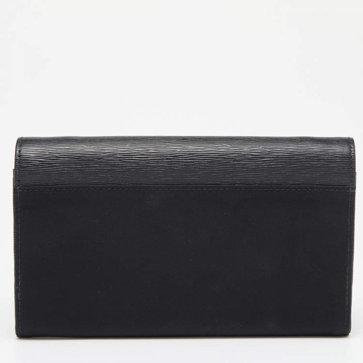 Pre Owned Prada Black Nylon and Leather Flap Crossbody Bag 