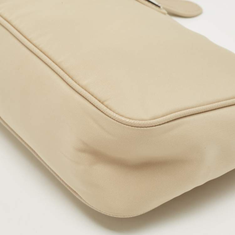 Pre Owned Prada Cream Nylon and Leather Re-Edition 2005 Baguette Bag