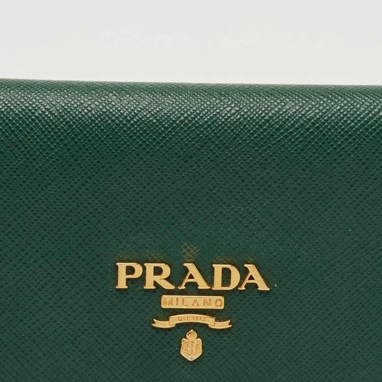 Pre Owned Prada Green Saffiano Leather Logo Flap Card Case