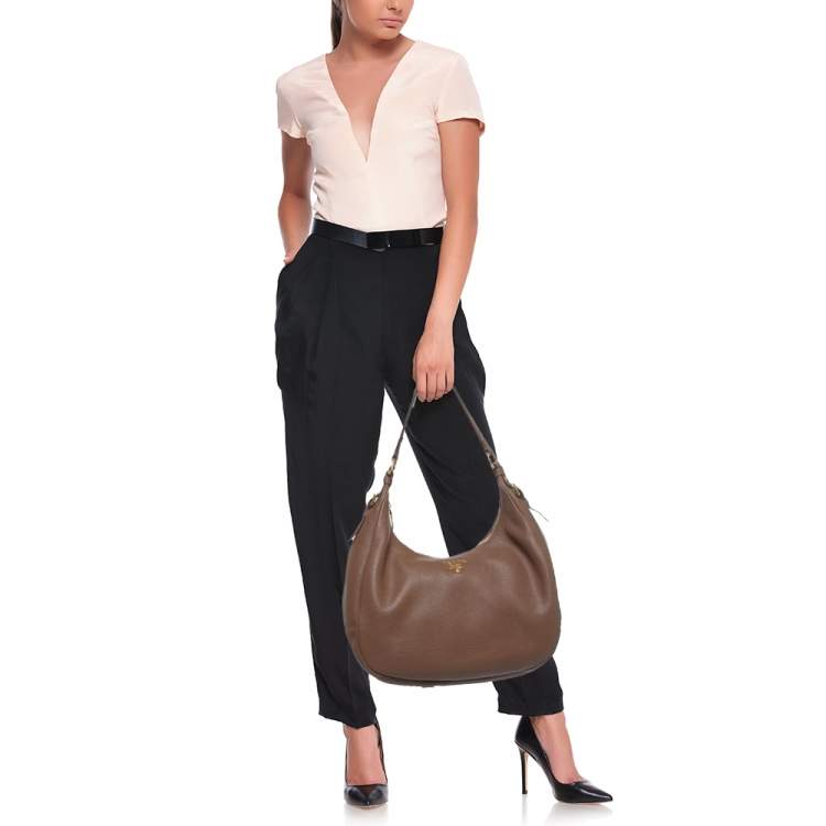 Pre Owned Prada Brown Vitello Danio Leather Zip Hobo
