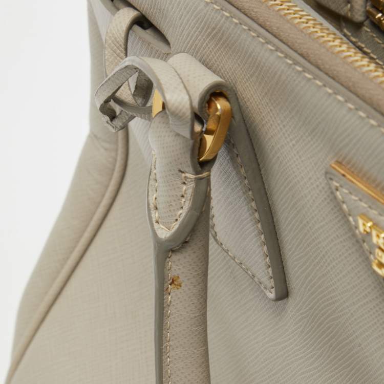 Pre Owned Prada Light Grey Saffiano Lux Leather Small Galleria Double Zip Tote