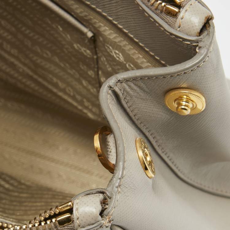 Pre Owned Prada Light Grey Saffiano Lux Leather Small Galleria Double Zip Tote