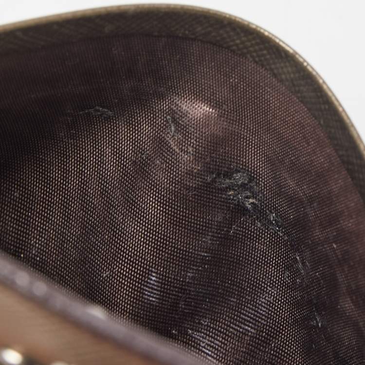 مملوكة مسبقًا Prada Metallic Saffiano Metal Leather Logo Flap Card Case