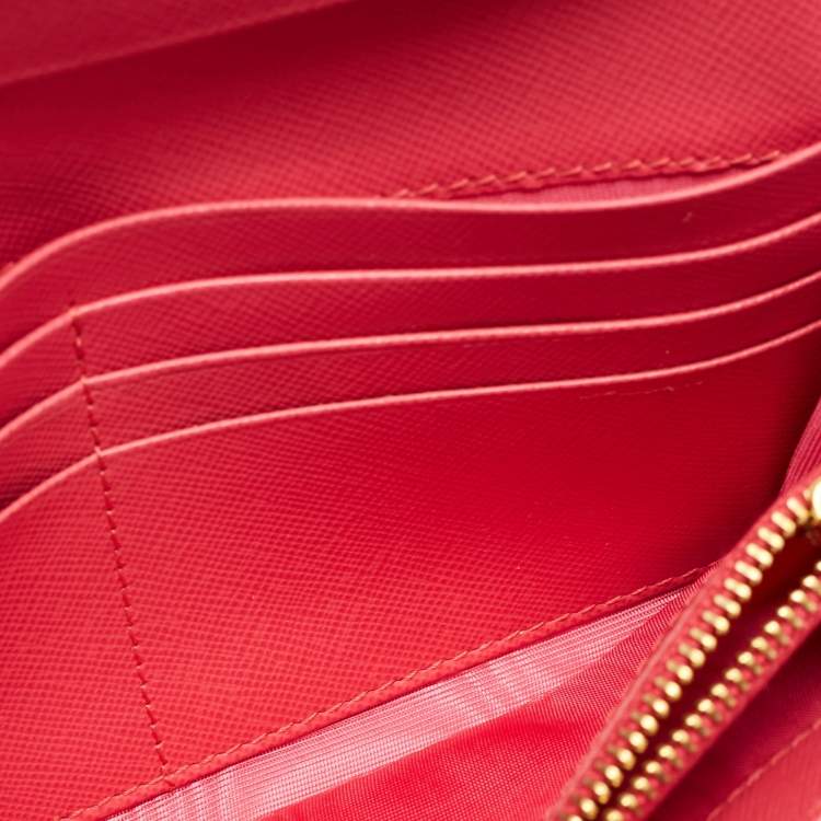 Pre Owned Prada Red Saffiano Metal Leather Logo Flap Continental Wallet