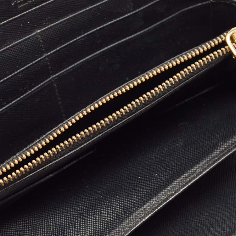 Pre Owned Prada Black Saffiano Leather Zip Around Clutch