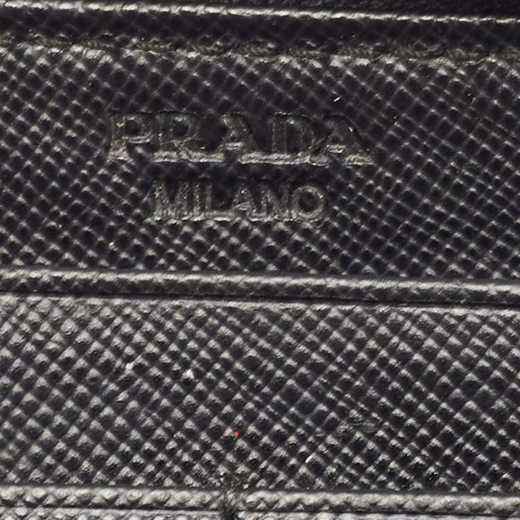 Pre Owned Prada Black Saffiano Leather Zip Around Clutch