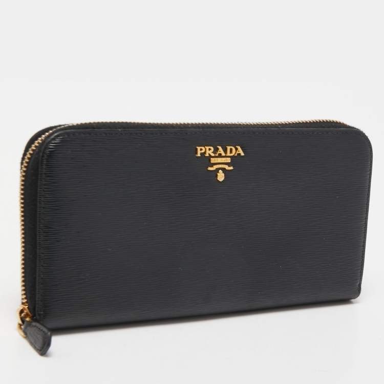 Pre Owned Prada Black Leather Zip Around Continental Wallet