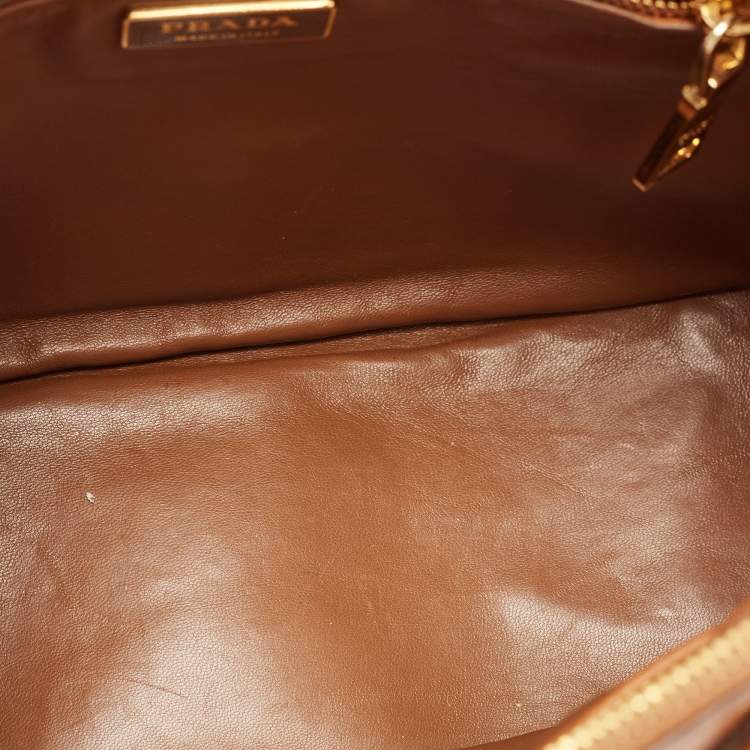 مملوكة مسبقًا Prada Brown Ostrich Medium Galleria Tote