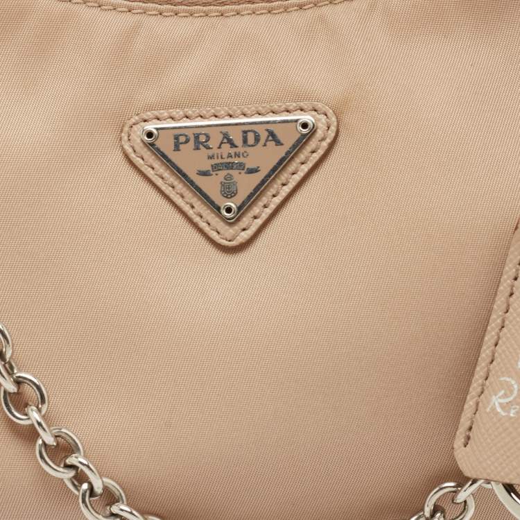 Pre Owned Prada Beige Nylon and Leather Re-Edition 2005 Baguette Bag
